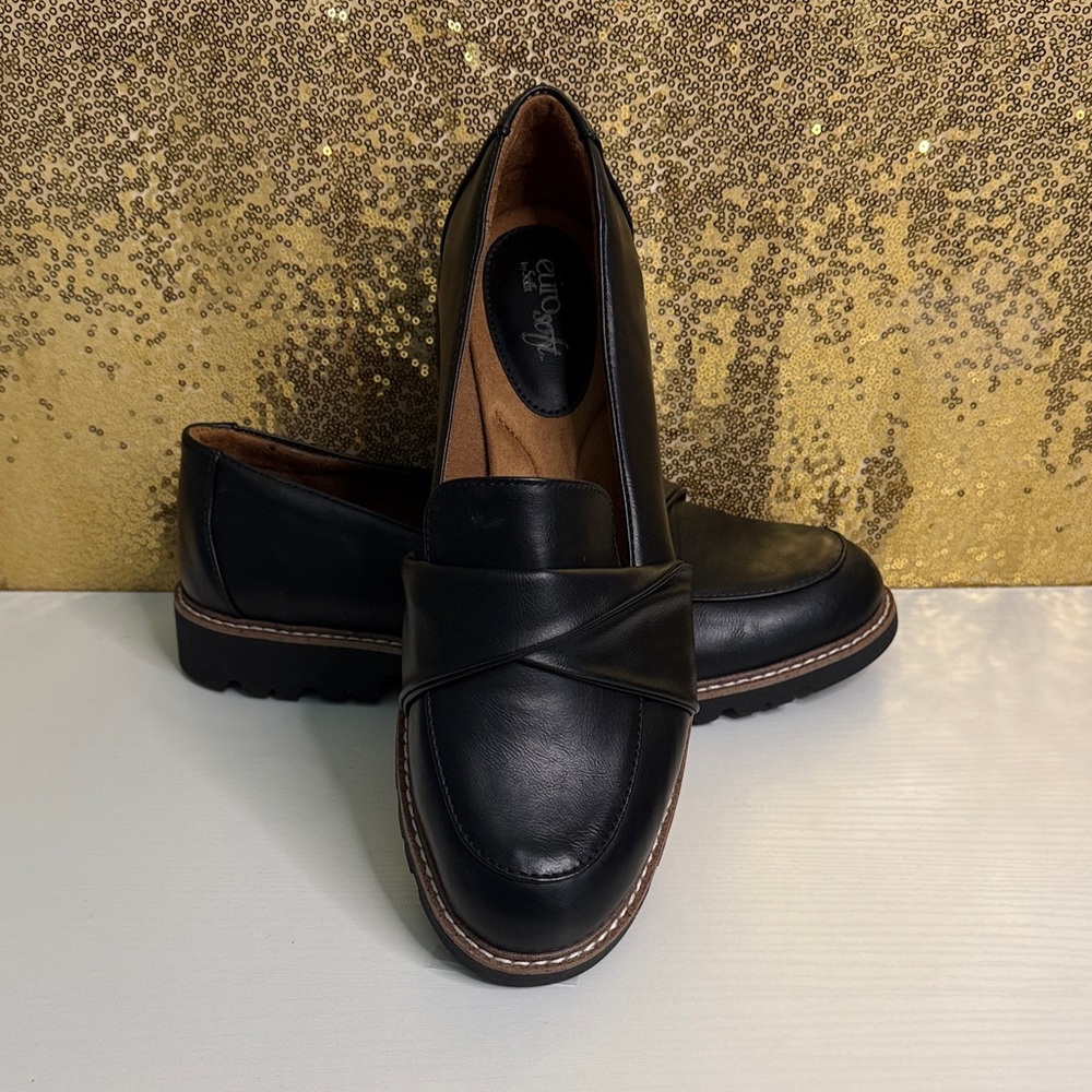 Eurosoft women’s Leila Black Faux Leather Loafers